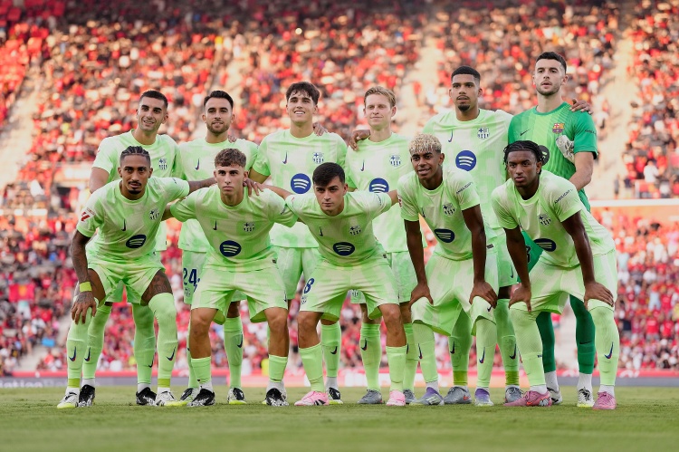 TA：为了注册加西亚和拉什福德，部分巴萨高层拿出个人财产作担保